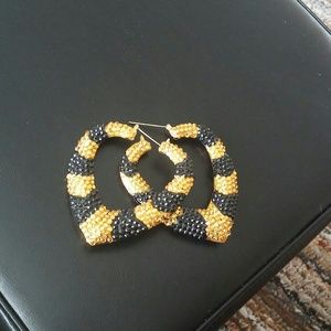 Handmaid Big design 2&1 earrings